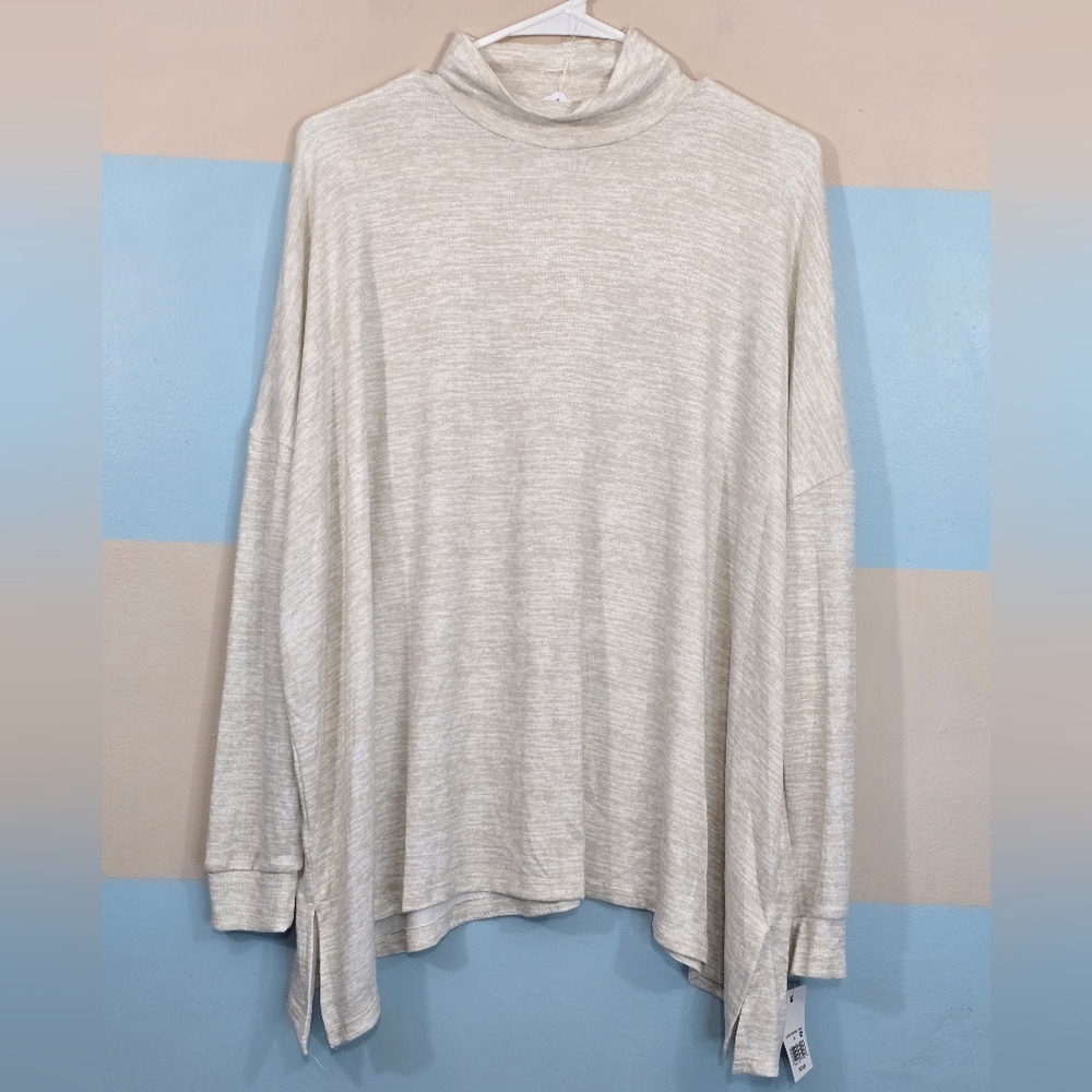 Ophelia Roe NWT  Cream Mock Neck Top - Picture 2 of 8